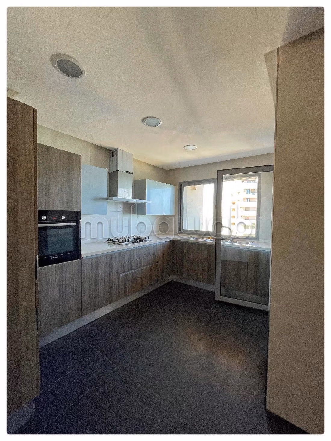 Bonito piso en venta en Alsace Lorraine. 4 habitaciones. Sin ascensor, gran terraza. 