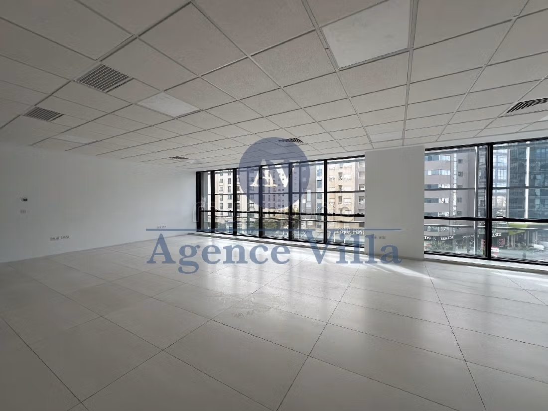 Deux bureaux dans le 2eme étage au lac 2