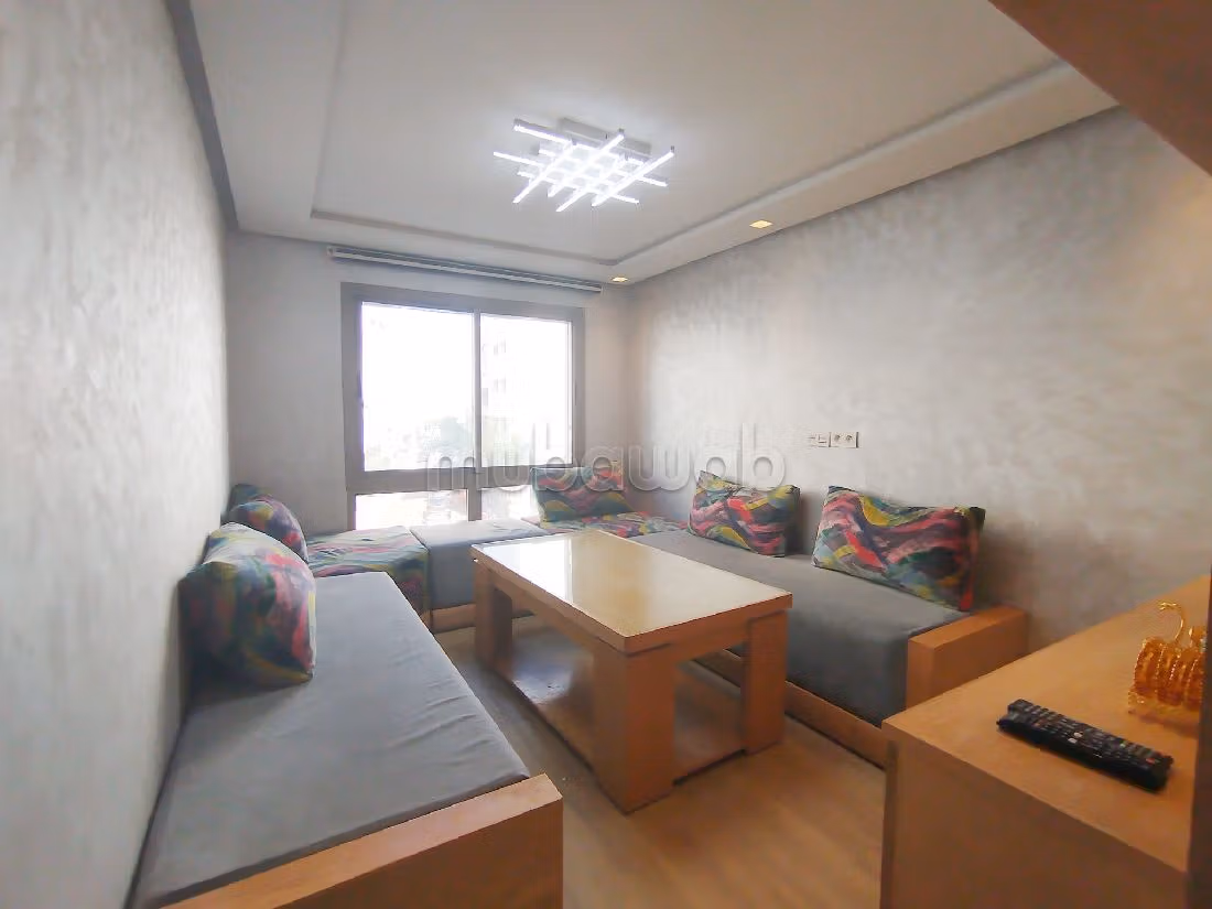 Bellissimo appartamento in affitto a Polo. 5 locali. Arredato