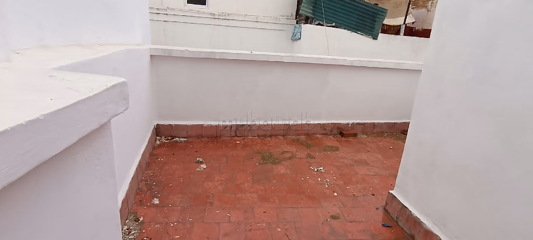 Somptueux riad à vendre à Médina. 3 chambres agréables. Vue sur les montagnes et porte blindée