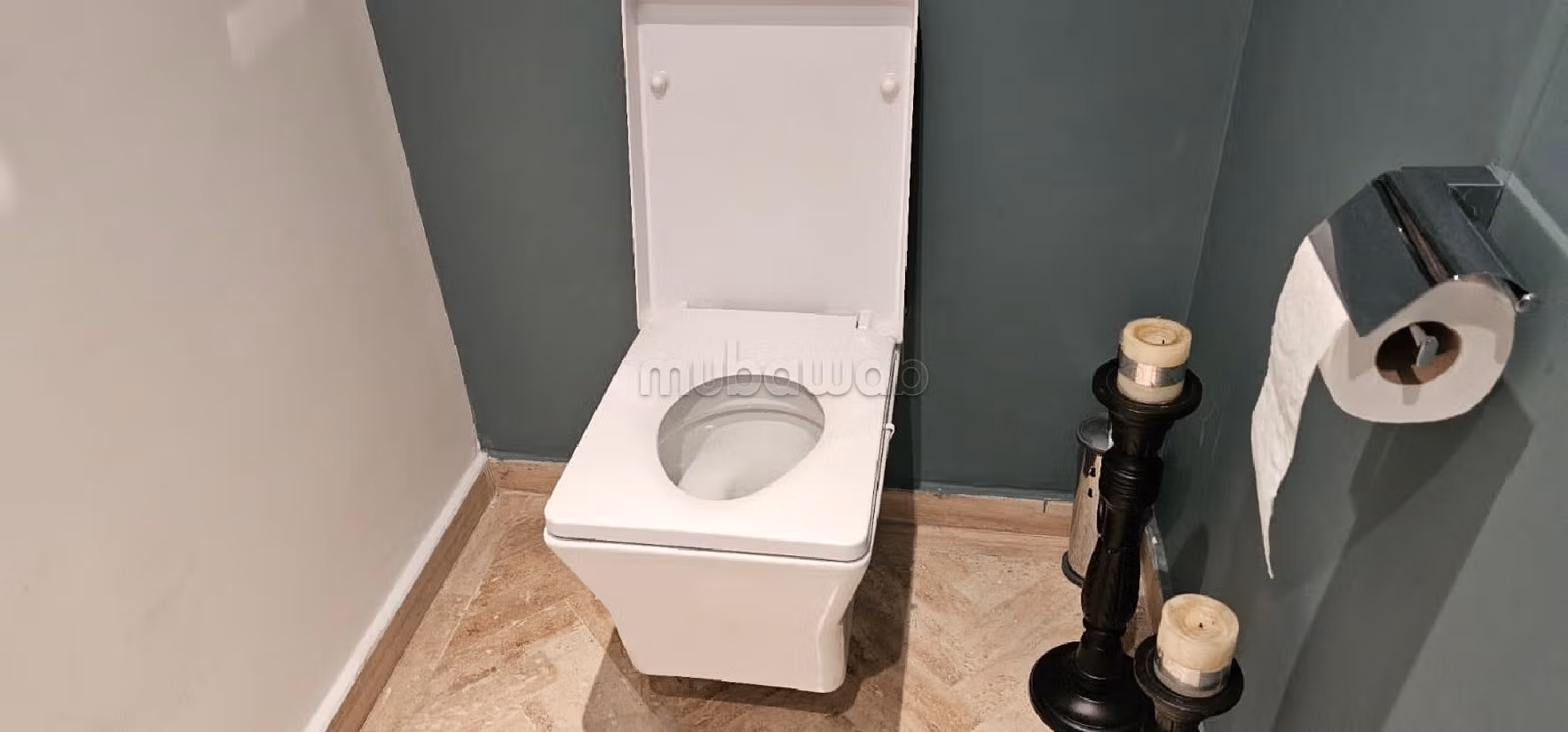 Flat for rent. 4 beautiful rooms. With Lift, Carpark. 