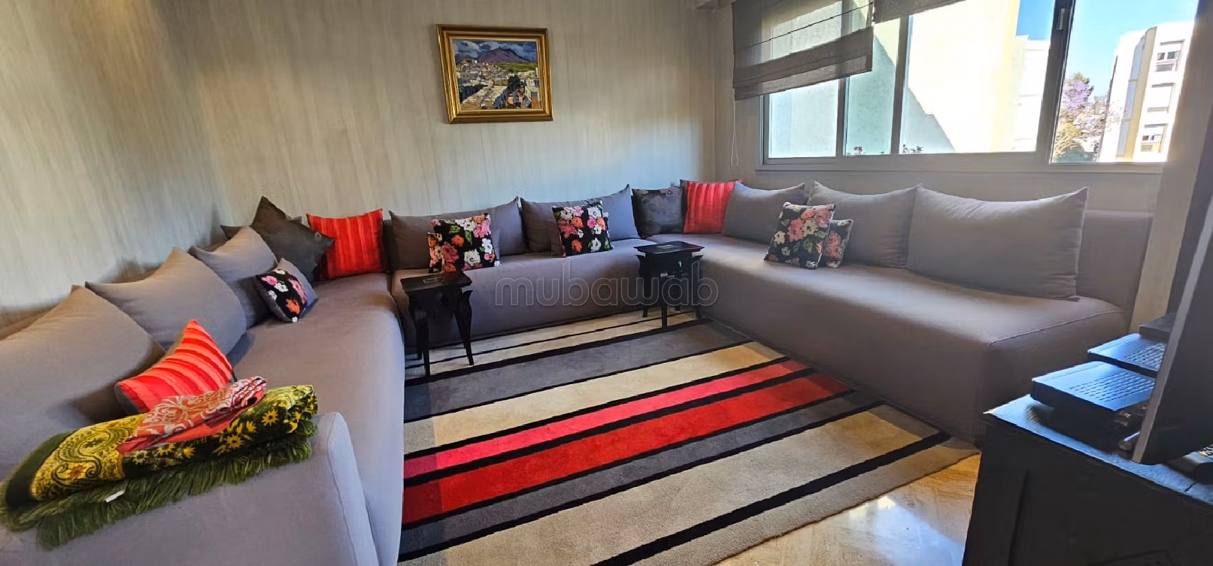 Flat for rent. 4 beautiful rooms. With Lift, Carpark. 