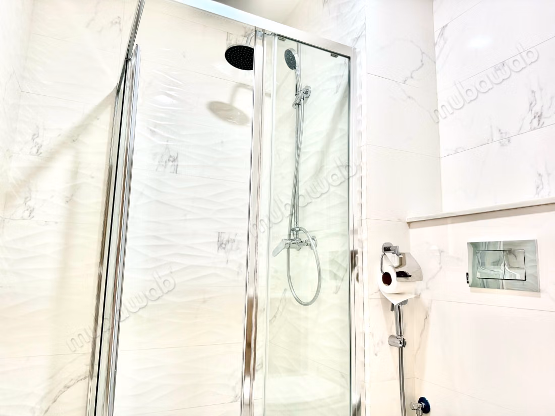 Sell apartment in Secteur Touristique. 2 rooms. Secured door, Enclosed residence.