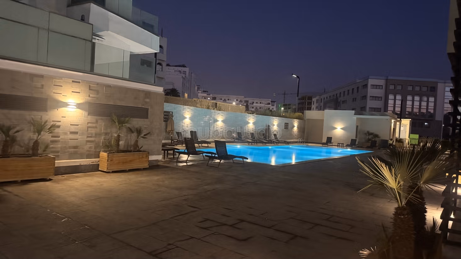 Sell apartment in Secteur Touristique. 2 rooms. Secured door, Enclosed residence.