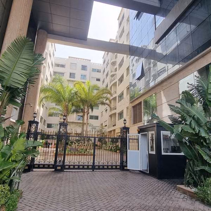 Apartment for Sale of 186.0 m² in Casablanca, Hospitals