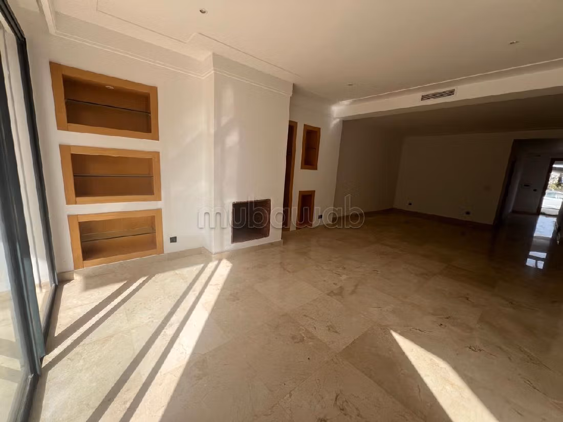 Villa à louer à Palmeraie Bouskoura