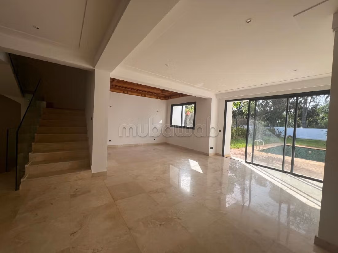 Villa à louer à Palmeraie Bouskoura