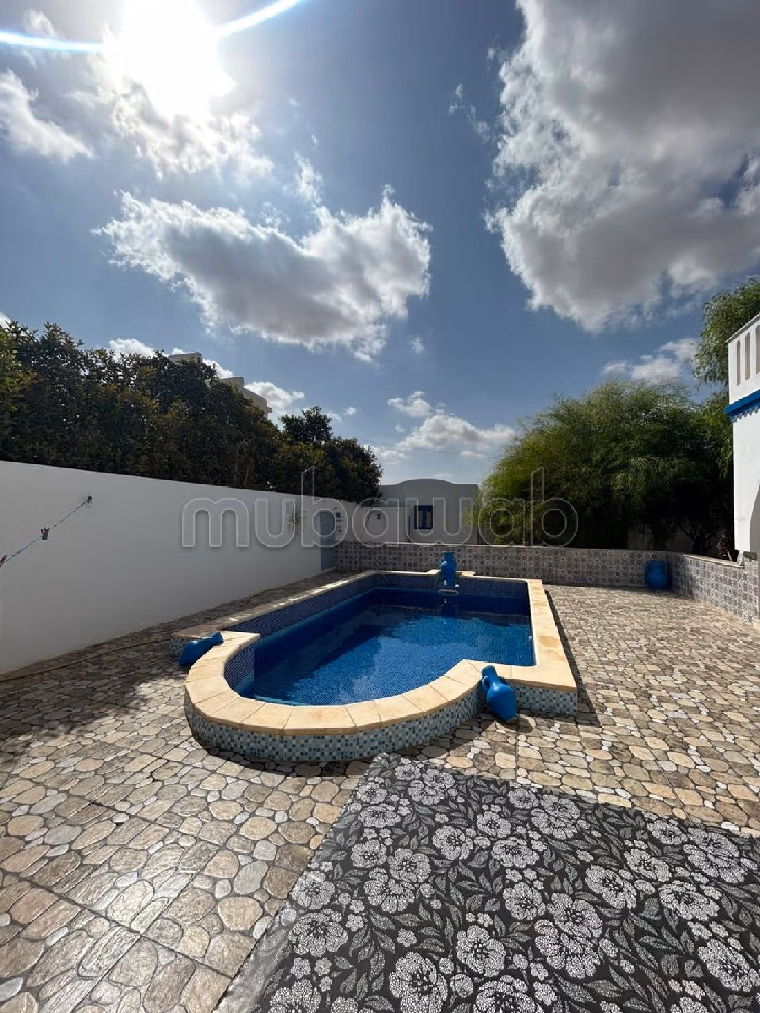 House for sale in Djerba. Total area 404 m². Fully furnished