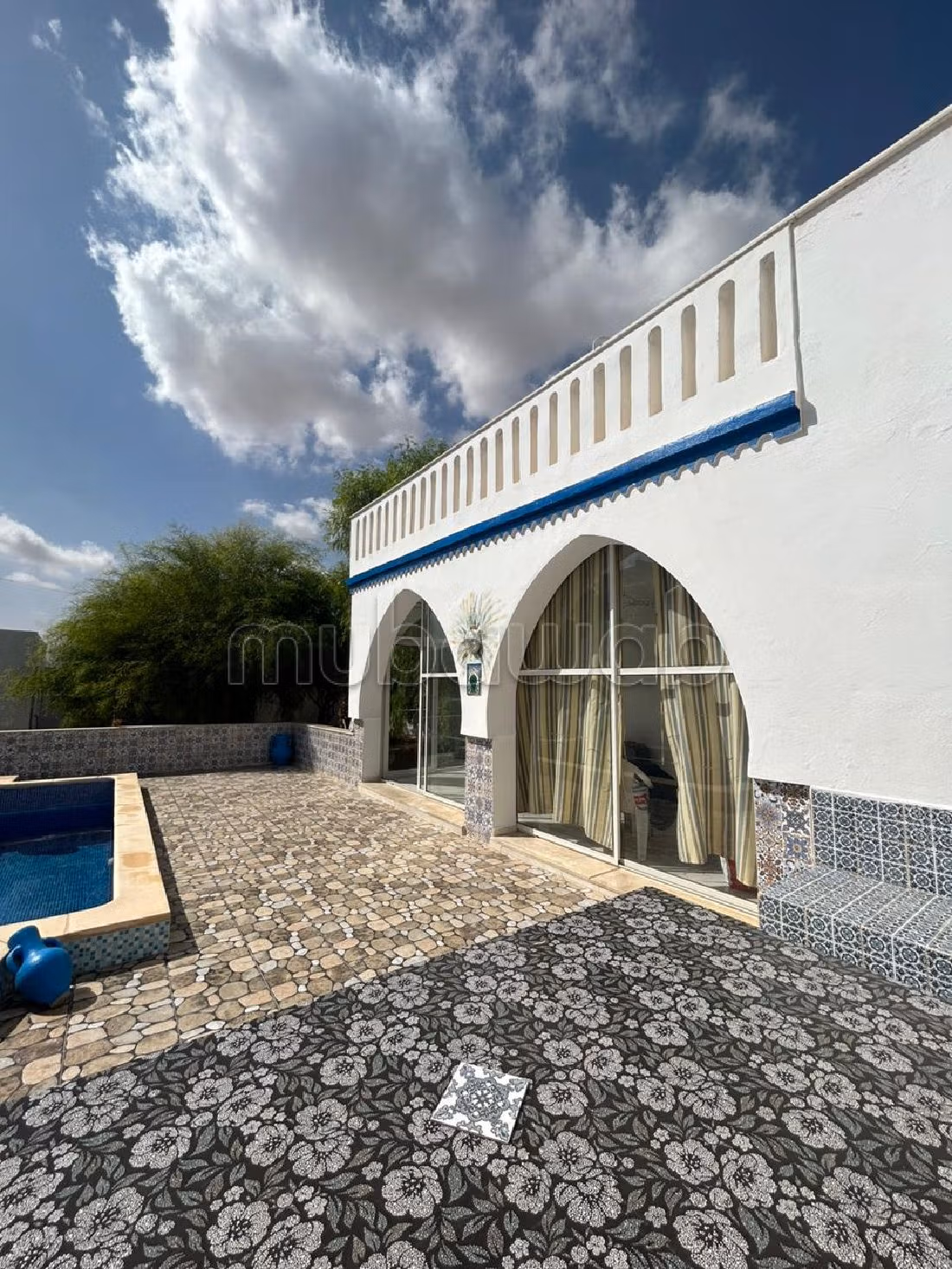 House for sale in Djerba. Total area 404 m². Fully furnished