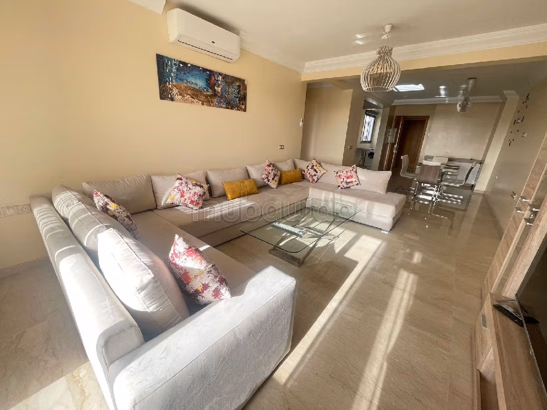 Bel appartement vide ou meuble neuf a founty150m2