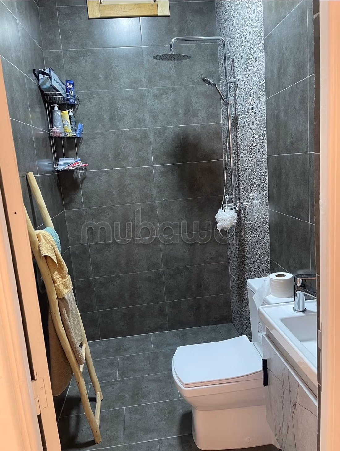 Casa en venta. Gran superficie 230 m². Vista frente al mar.