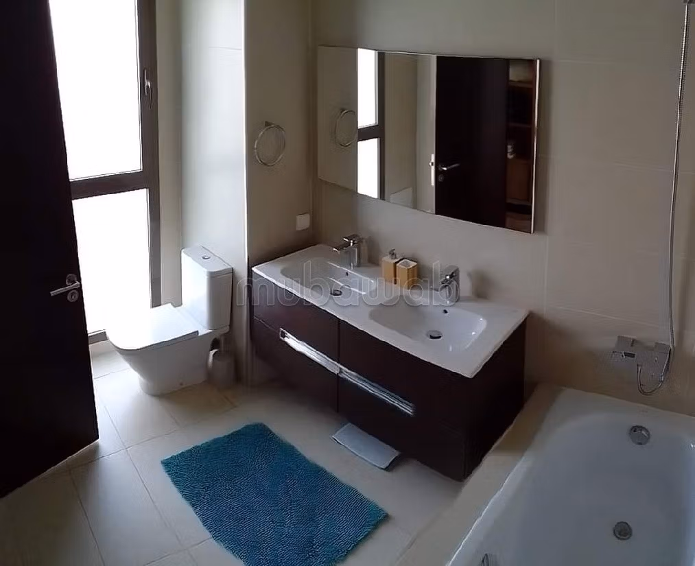 Luxury villas & houses for rent. 5 large rooms. caretaker available, Large swimming pool. 