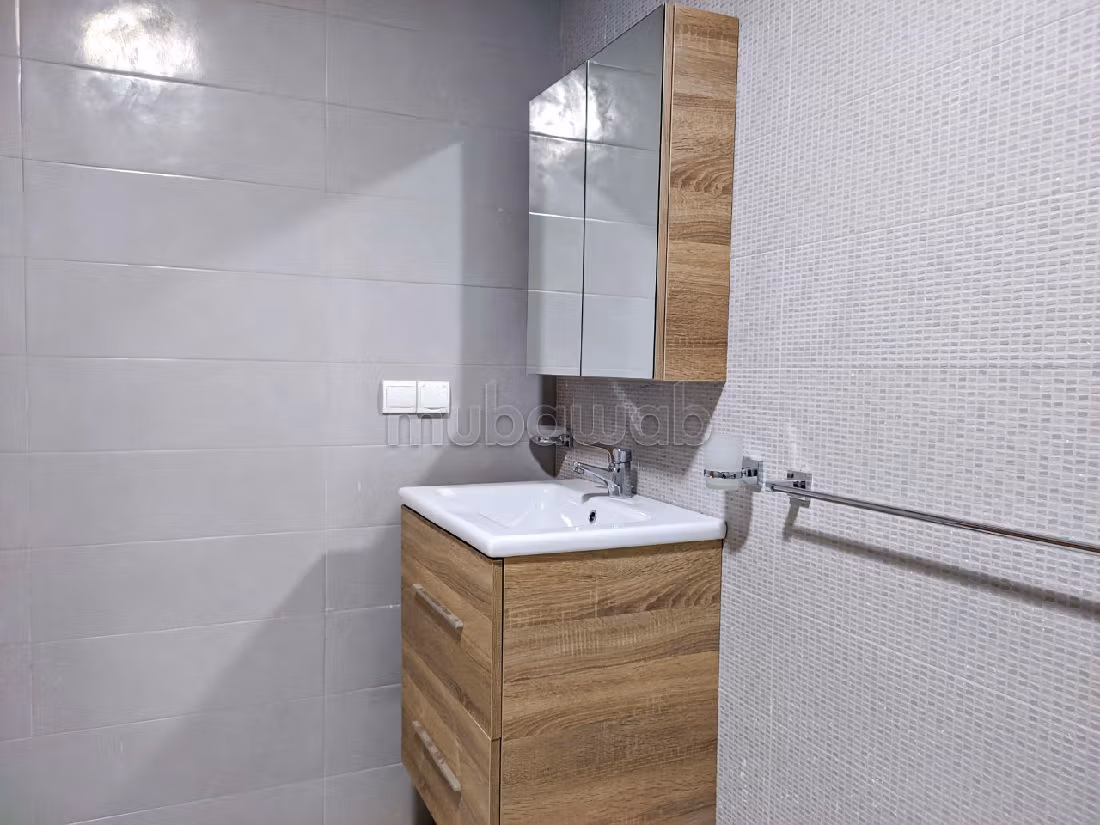 Charmant studio à vendre à Riad Salam