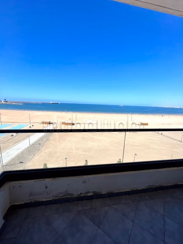 Nu te huur: appartementen in Quartier du Parc. 2 Kamers. Terras. 