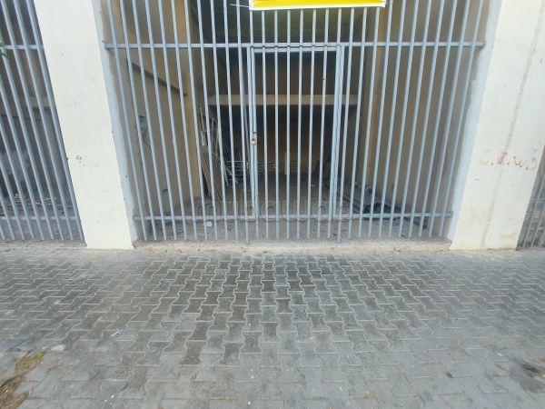 Offices & shops for sale in Bouskoura Ville. Dimension 75 m². 