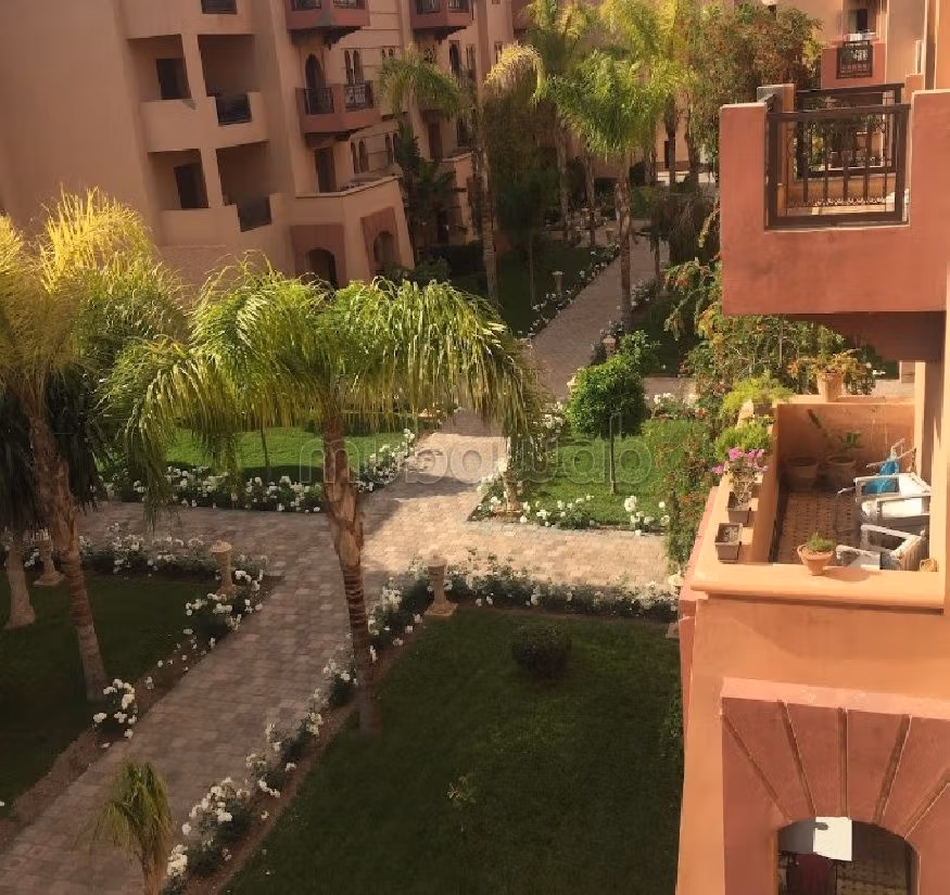 Te koop: appartementen in Route de l'Ourika. Oppervlakte 161 m². Zwembad en conciërgeservice. 