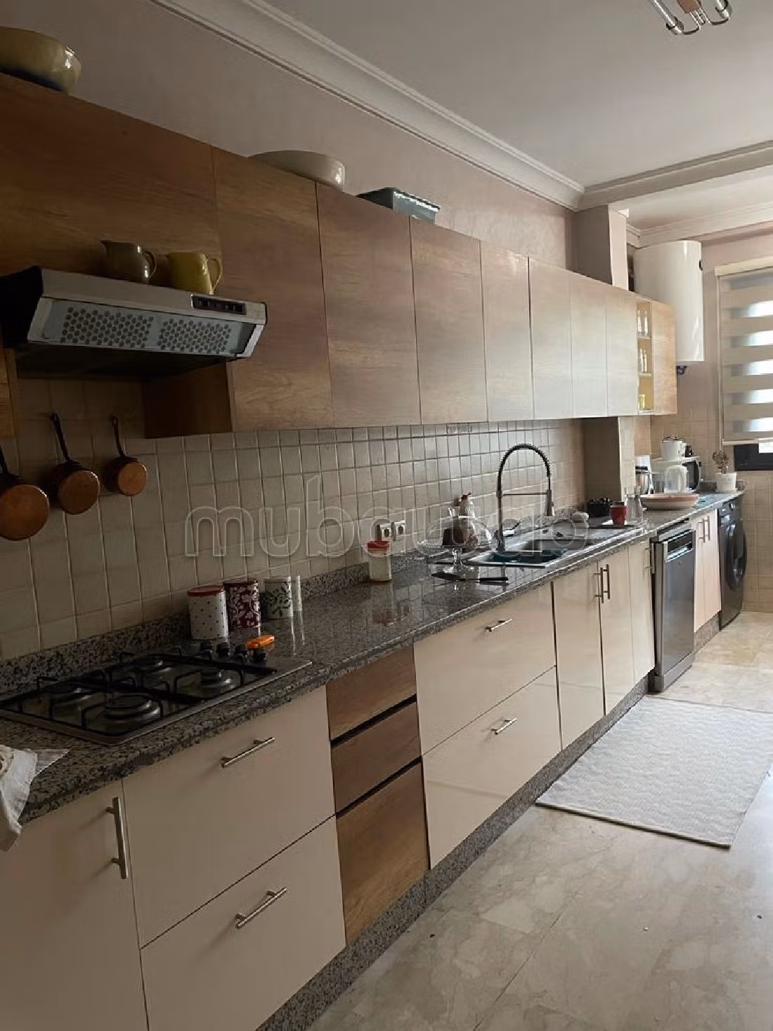 Te koop: appartementen in Route de l'Ourika. Oppervlakte 161 m². Zwembad en conciërgeservice. 