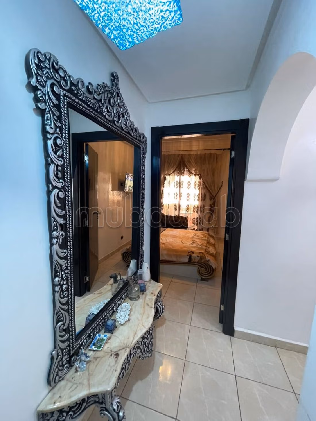 شقة جميلة للبيع ب بلبكار. المساحة الكلية 85 م². بواب ومكيف الهواء.