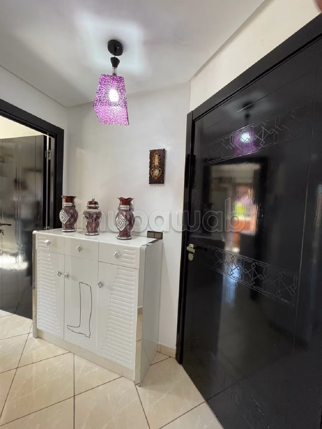 شقة جميلة للبيع ب بلبكار. المساحة الكلية 85 م². بواب ومكيف الهواء.