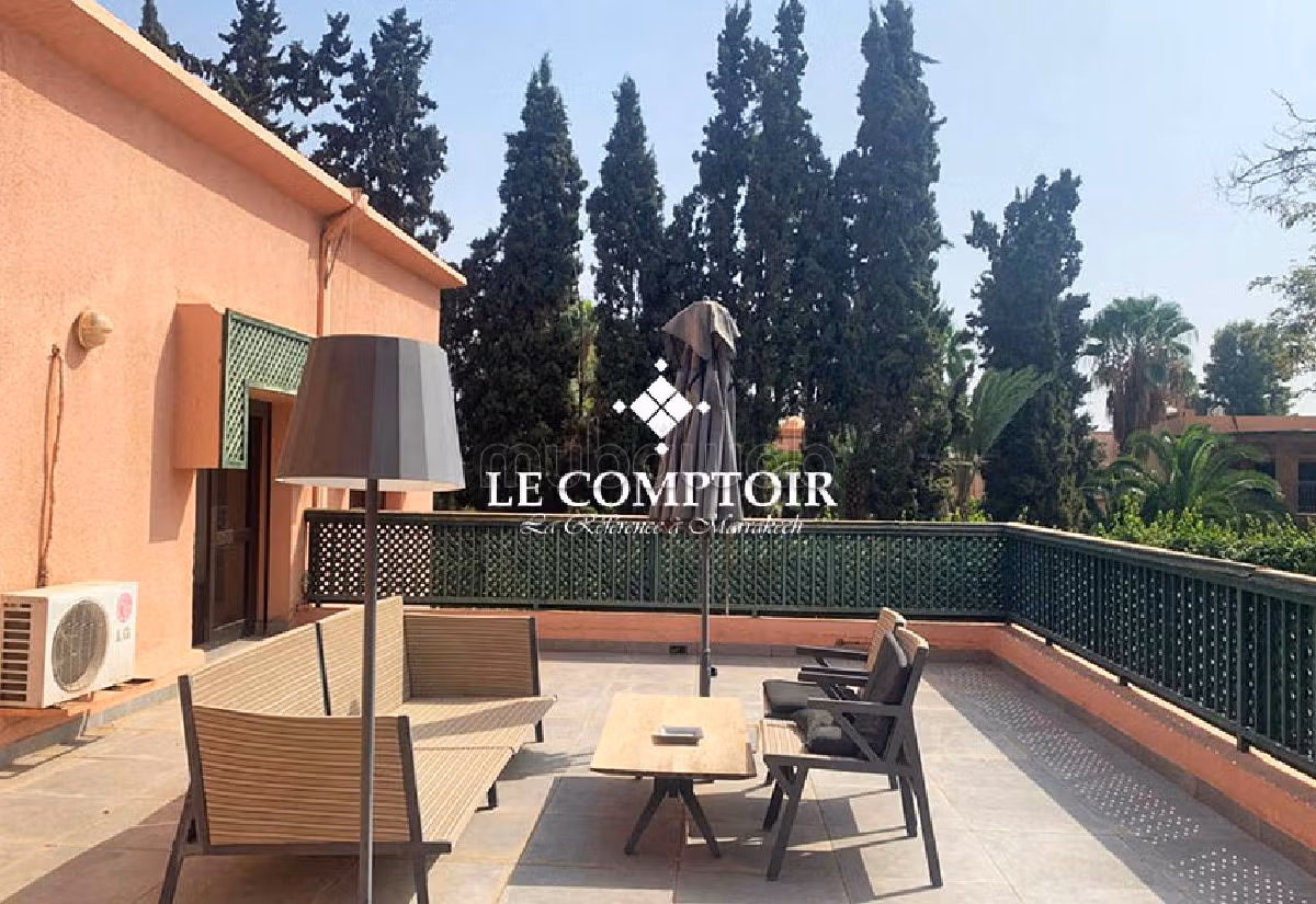 Suntuosa villa en venta en Guéliz. Área total 394 m². Mobiliario. 