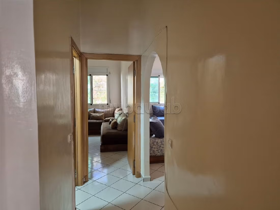 شقة جميلة للبيع ب فتح الخير. 4 قطع مريحة. صالون مغربي، و خدمة الأمن والحراسة