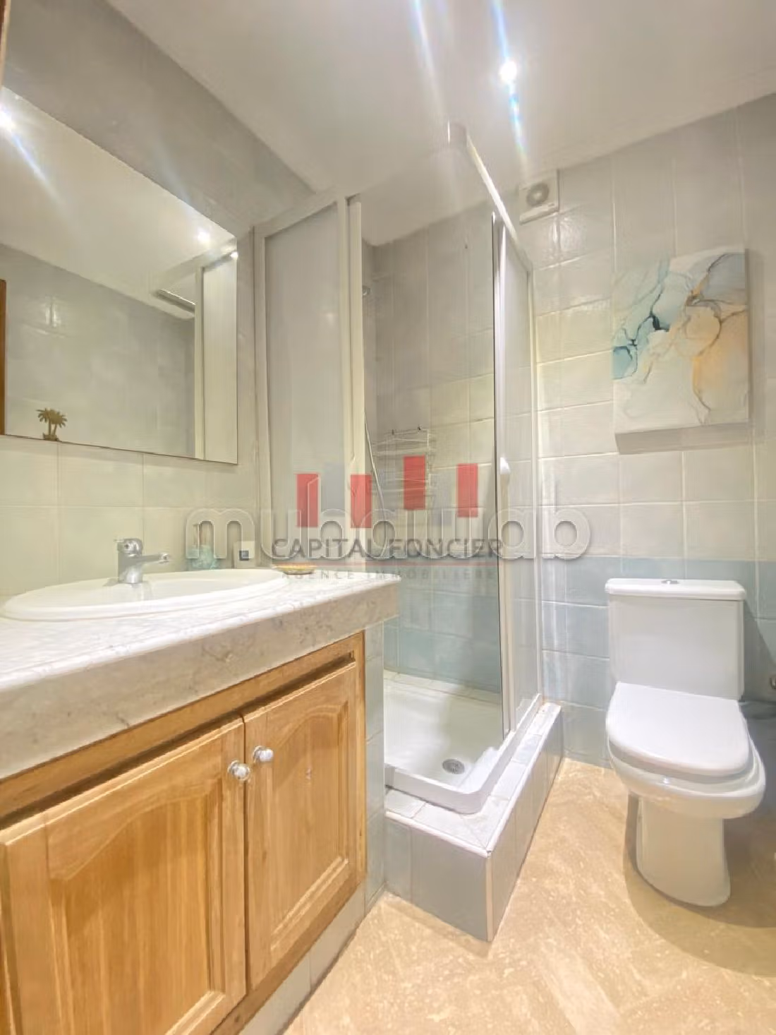 Bonito piso en venta en Racine. 4 hermosas habitaciones. Sin Ascensor, balcón