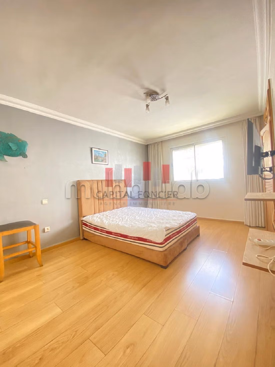 Bonito piso en venta en Racine. 4 hermosas habitaciones. Sin Ascensor, balcón