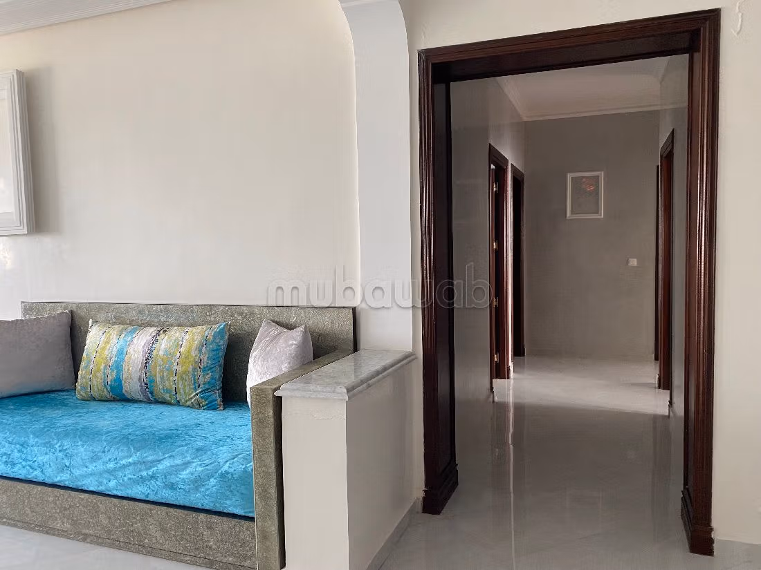 Appartamento in vendita a Marchan. 3 belle camere da letto. Ammobiliato