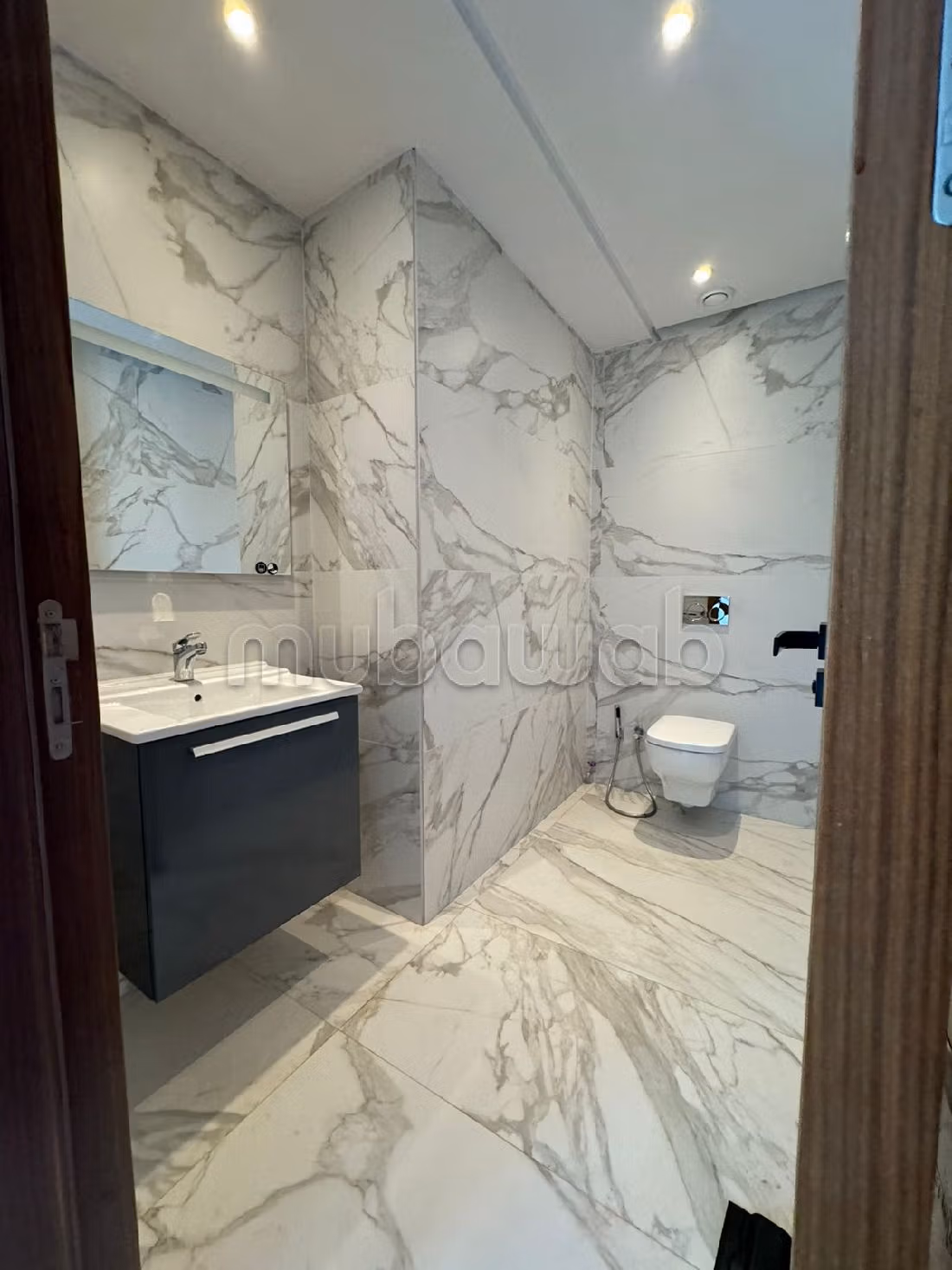 Bel Appartement pour location à CFC