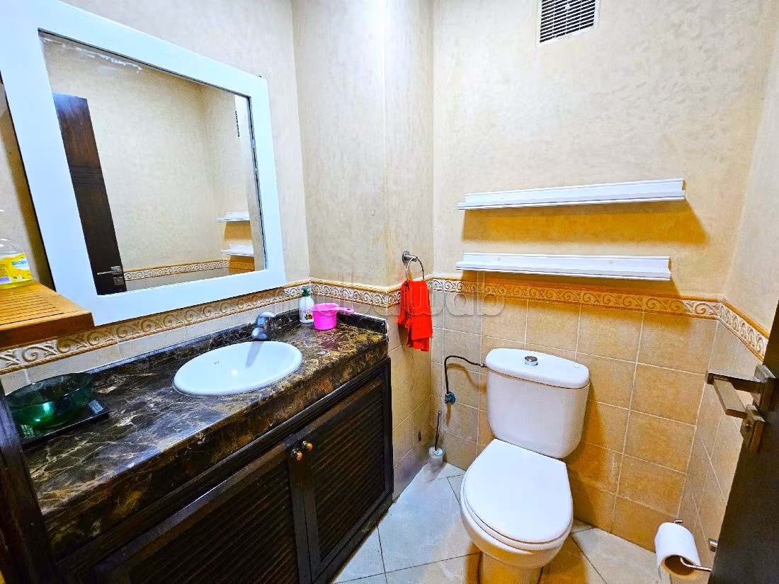 Apartment for rent. 3 rooms. Storage unit. 