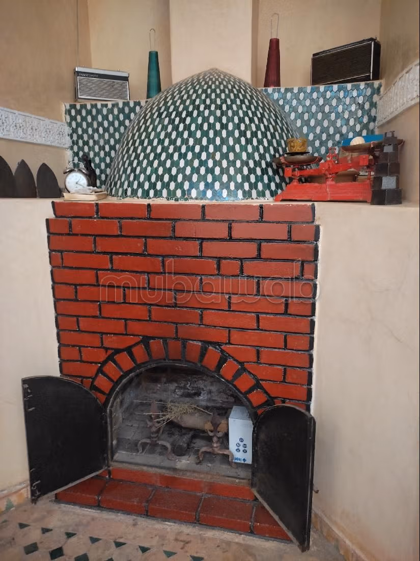 Kopen: villa's en luxe woningen. 6 Ruimtes. Volledig gemeubileerd