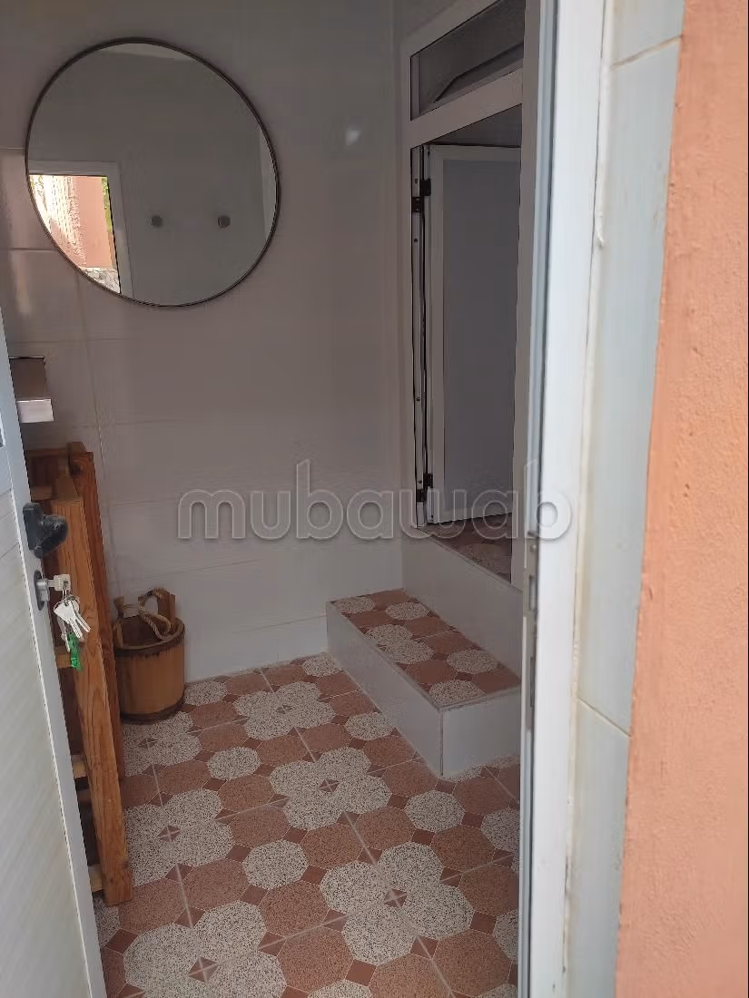 Kopen: villa's en luxe woningen. 6 Ruimtes. Volledig gemeubileerd