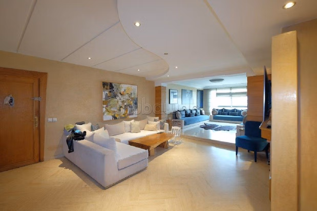 Splendido appartamento in vendita a Palmier. 3 belle camere da letto. Salotto marocchino. 