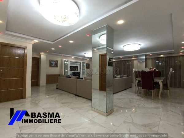 Lovely apartment for rent in Sahloul. Small area 250 m². Central heating and reinforced door. 