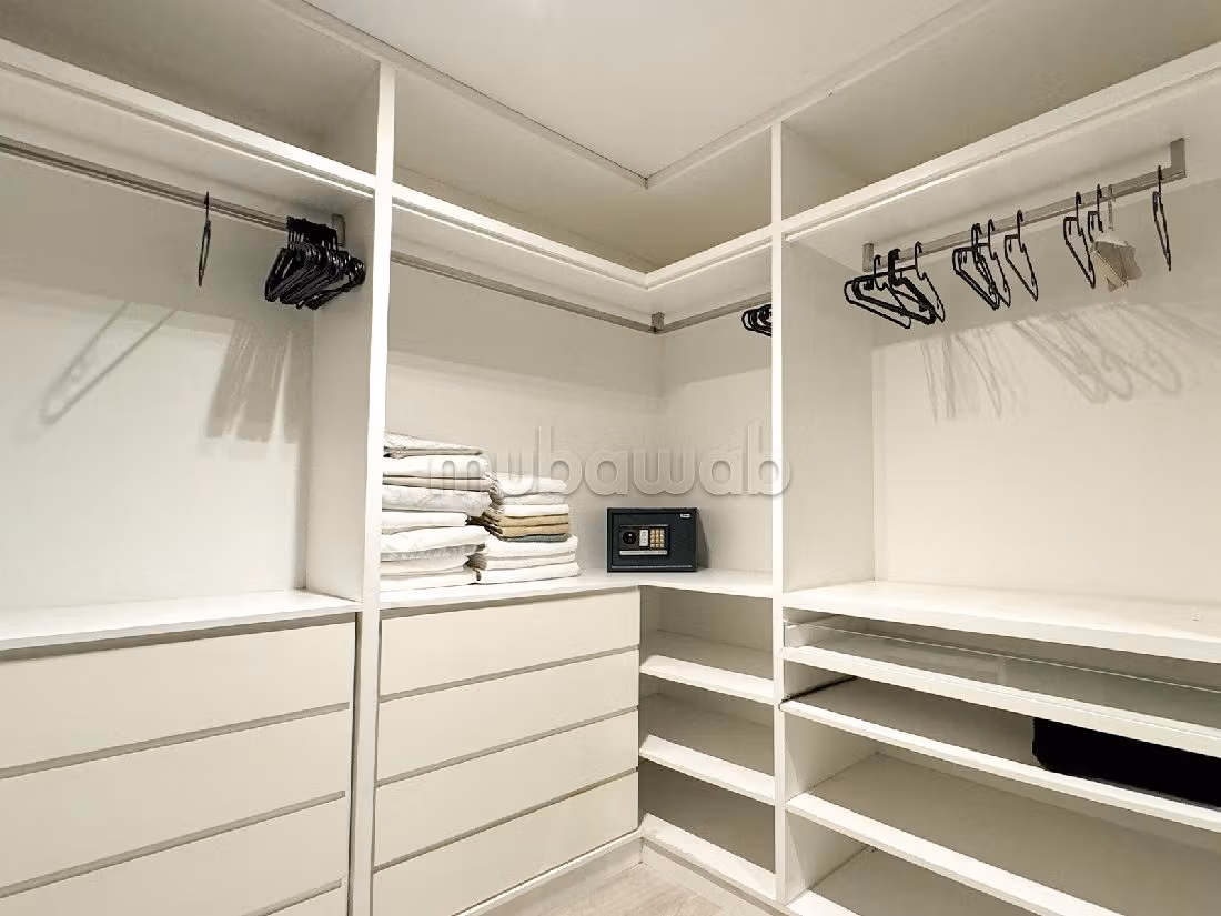 Nu huren: appartementen in Racine. 3 Kamers. Volledig gemeubileerd. 