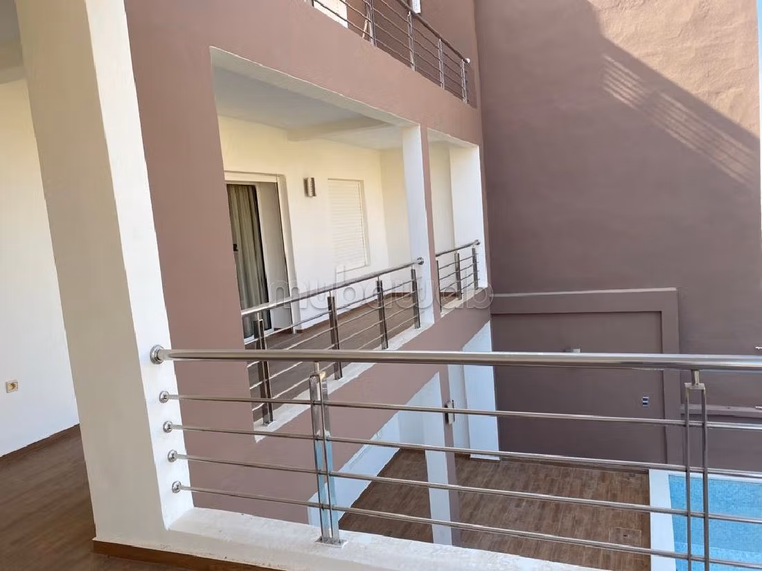 Kopen: villa's en luxe woningen. 6 Kamers. Volledig gemeubileerd. 