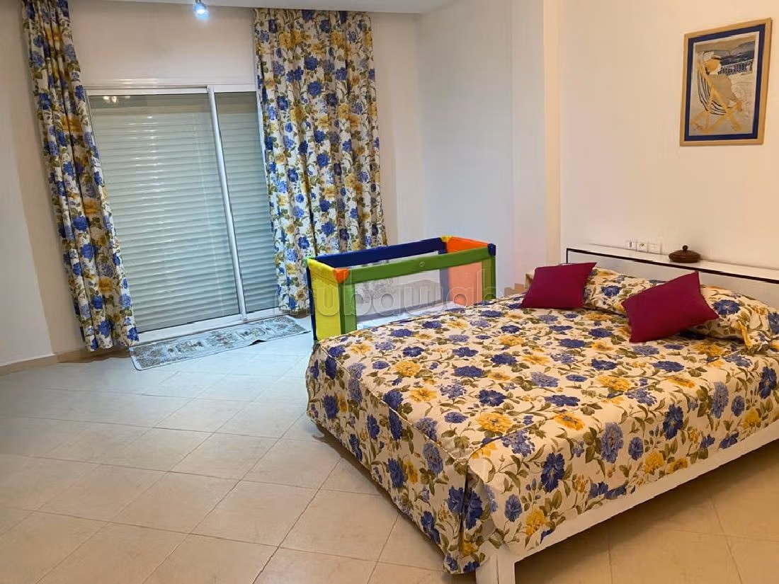 Kopen: villa's en luxe woningen. 6 Kamers. Volledig gemeubileerd. 