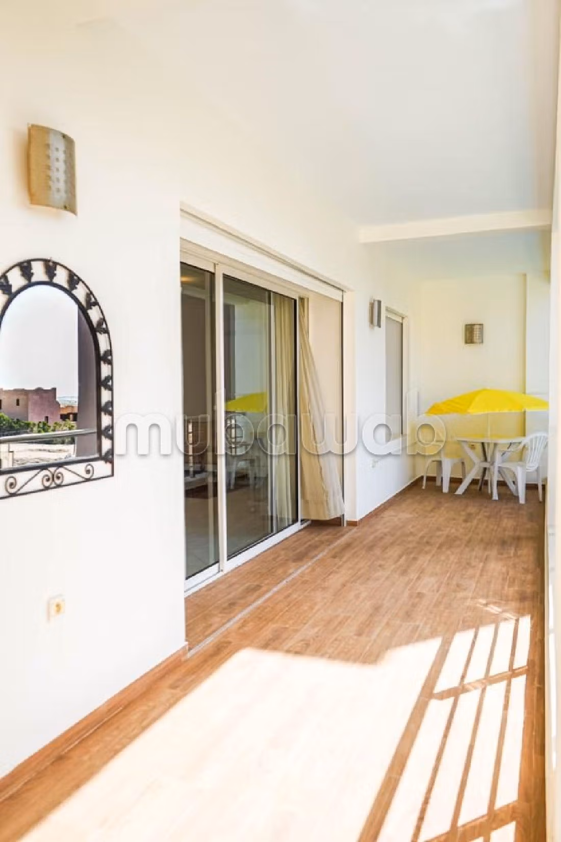 Kopen: villa's en luxe woningen. 6 Kamers. Volledig gemeubileerd. 