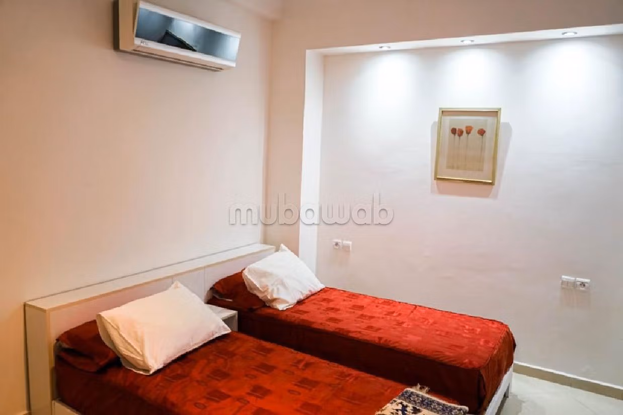 Kopen: villa's en luxe woningen. 6 Kamers. Volledig gemeubileerd. 