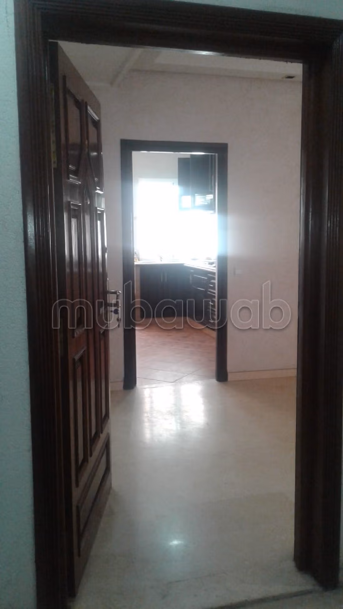 شقة رائعة للبيع ب برجر. 3 قطع. خدمات الكونسياج ، و تكييف الهواء