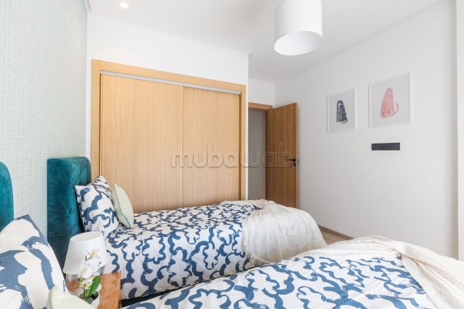 Piso en venta en Hay Hassani. 3 habitaciones confortables. Climatización general