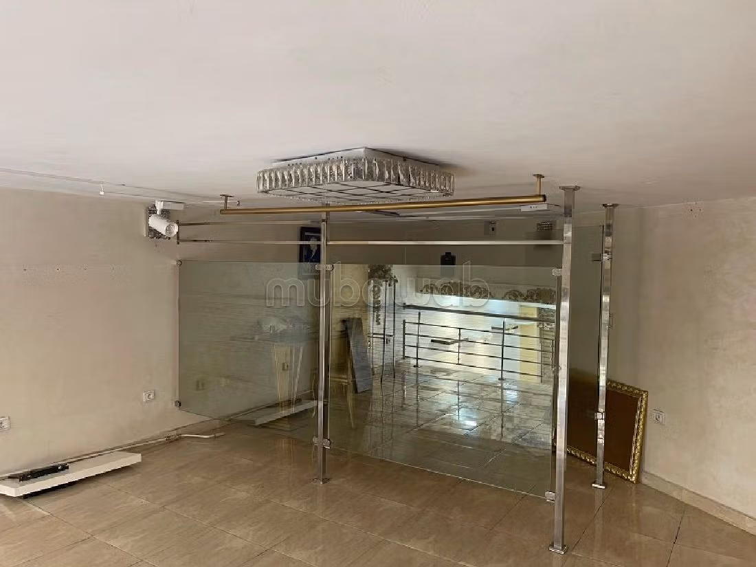 Offices & shops to rent in Palmier. Surface area 110 m². 