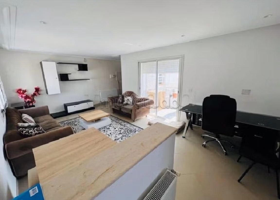 Flat for rent in Les Jardins de Carthage. 2 large rooms. Well furnished. 