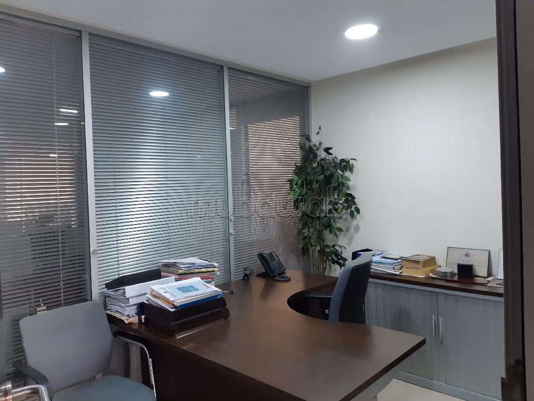 Comodo ufficio in affitto a Palmier. Superficie 1069 m². Servizio di concierge e aria condizionata