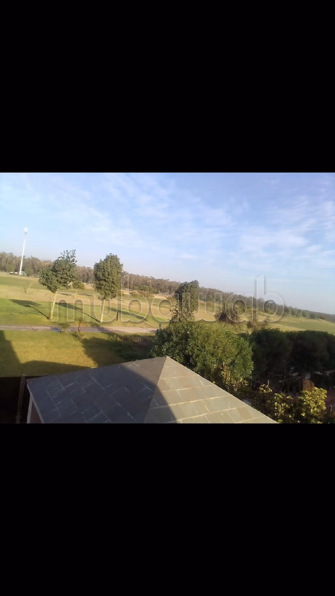 Esplendida villa en venta en Ville Verte. 6 habitaciones. Piscina grande, aire condicionado general. 