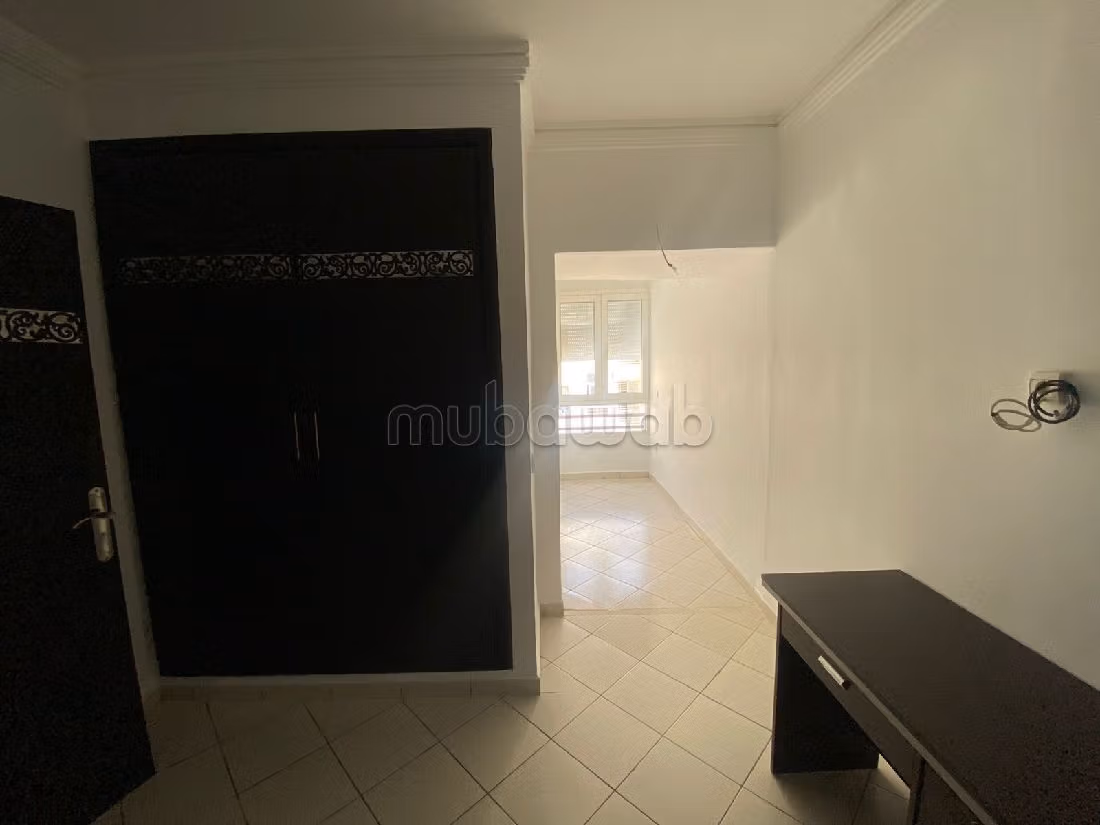 Appartement en location à Sala el Jadida. 2 chambres agréables. Bien meublé