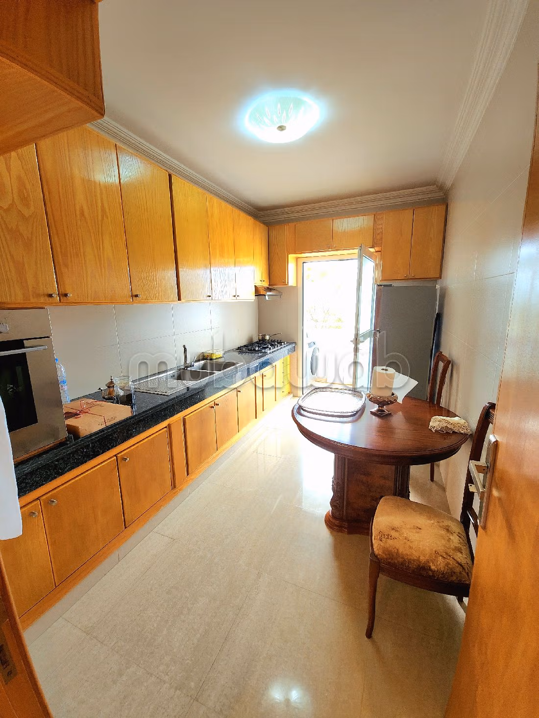 Appartamento da acquistare a Ain Diab. 5 locali spaziosi. Con ascensore e giardino