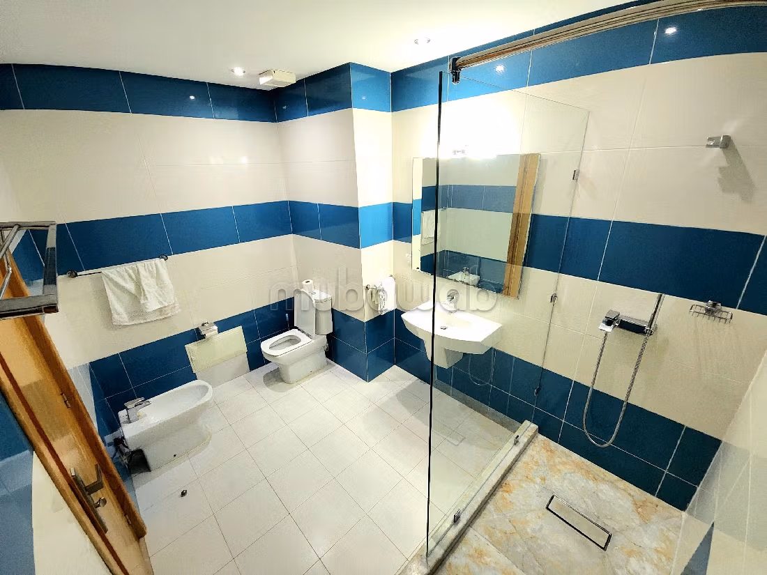 Appartamento da acquistare a Ain Diab. 5 locali spaziosi. Con ascensore e giardino