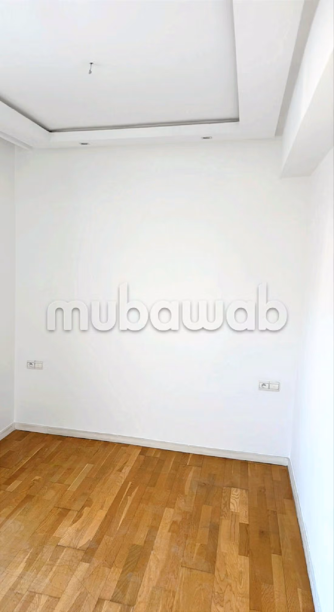 Find an apartment for rent in Gauthier. Dimension 120 m². Satellite dish system and secured residence. 