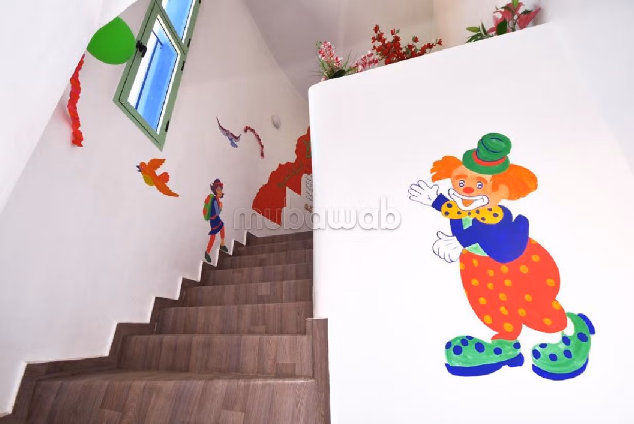 En venta: Escuela Primaria, Guardería y Jardín de Infantes